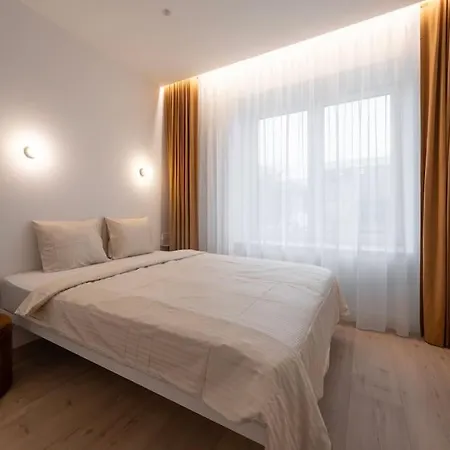 Downtown Getaway Apartments By Prime Rentals IV Kaunas Exterior photo
