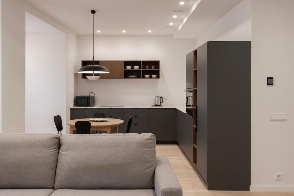 Downtown Getaway By Prime Iv Apartment *